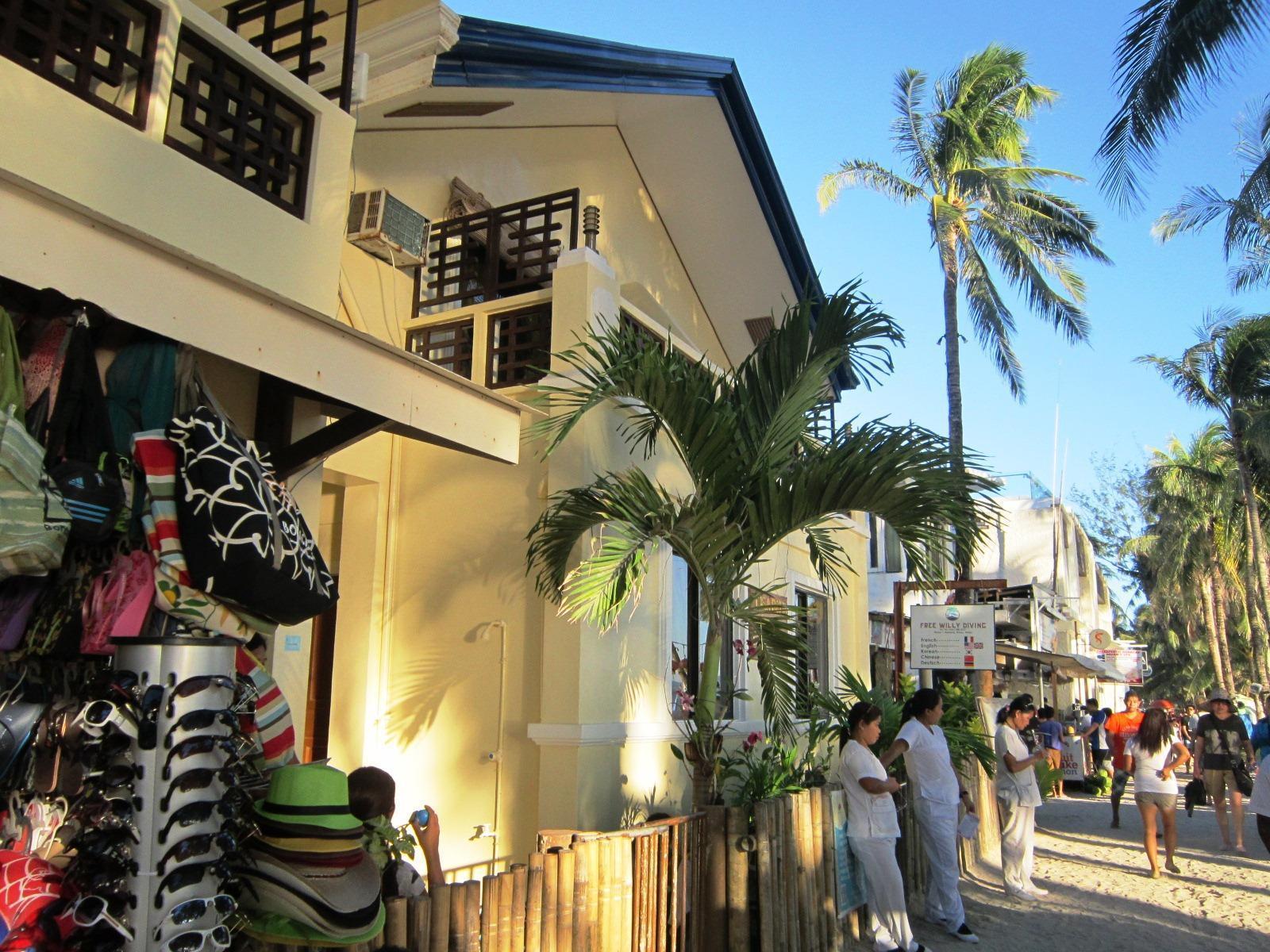 Casa Fiesta Resort Boracay Island Exteriör bild